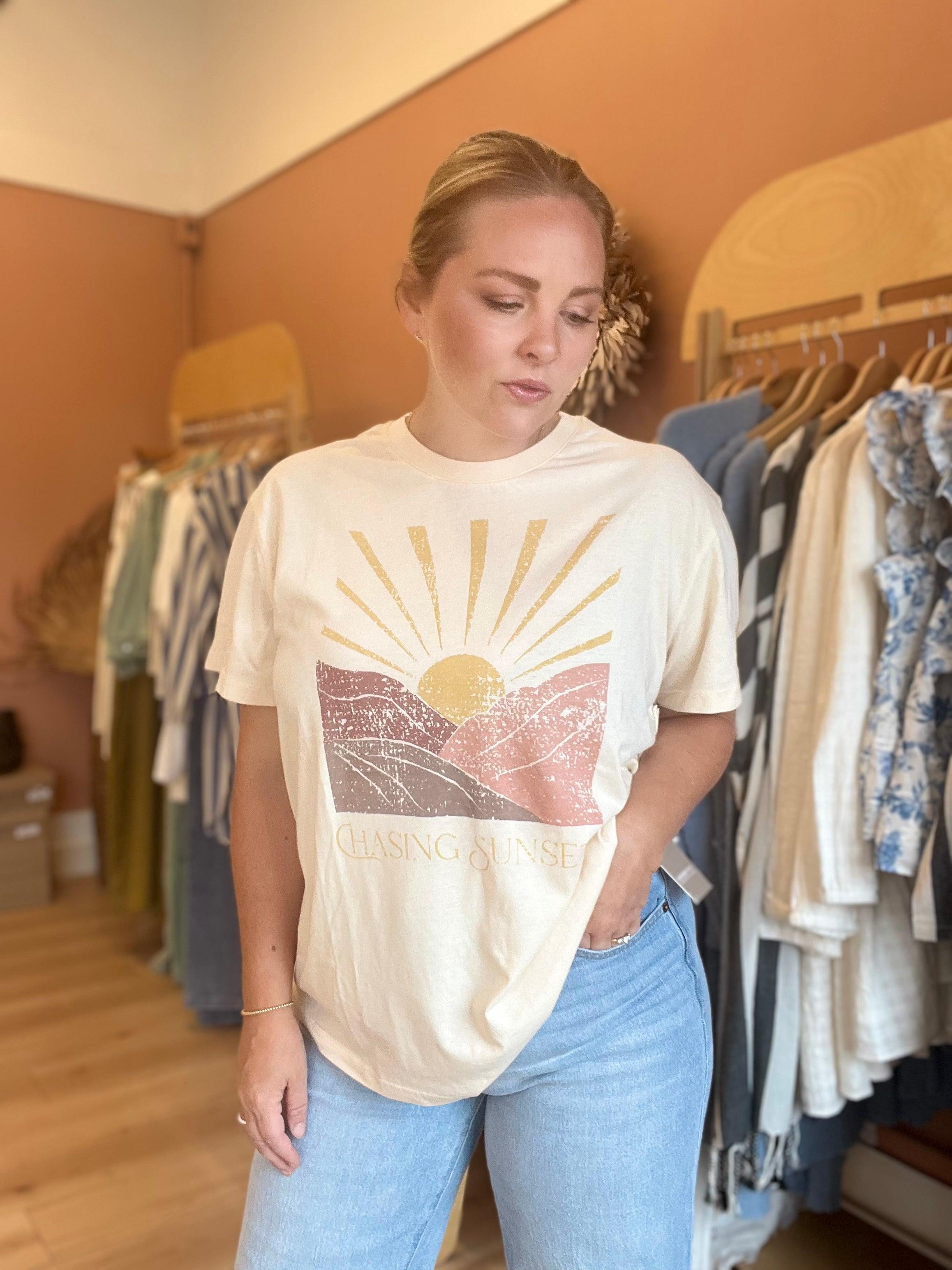 Chasing Sunsets Band Tee - Sprig Flower Co